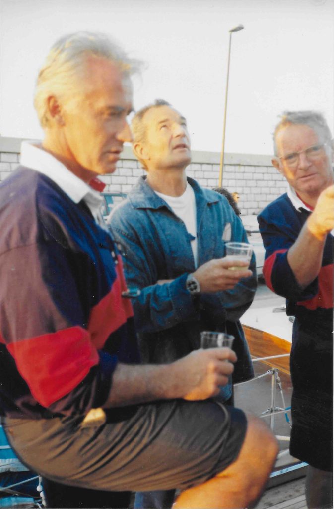 Gérard Mesnel , Eric Tabaly et le charpentier Raymond Labbé, Yachting Classique
