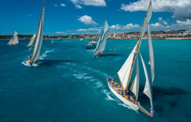 Lesvoiles d'Antibes, des régates toujours techniques dans un vent ... joueur de cache cache